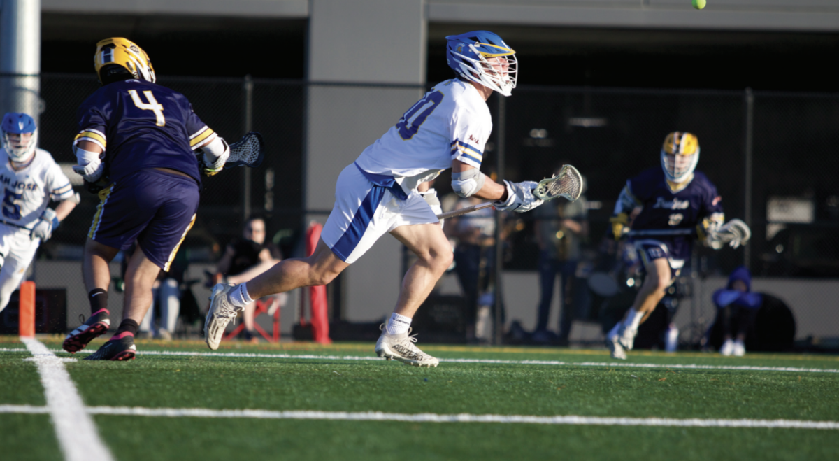 SJSU's Hunter Dietrich (10) chases after possession of the ball against the University of California, Irvine. 